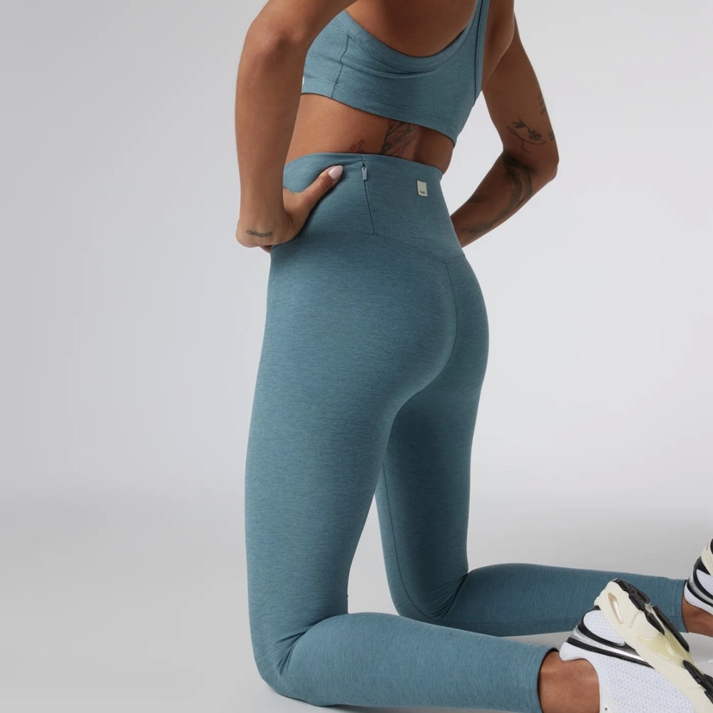 Vuori Clean Elevation Legging-Short - image 4